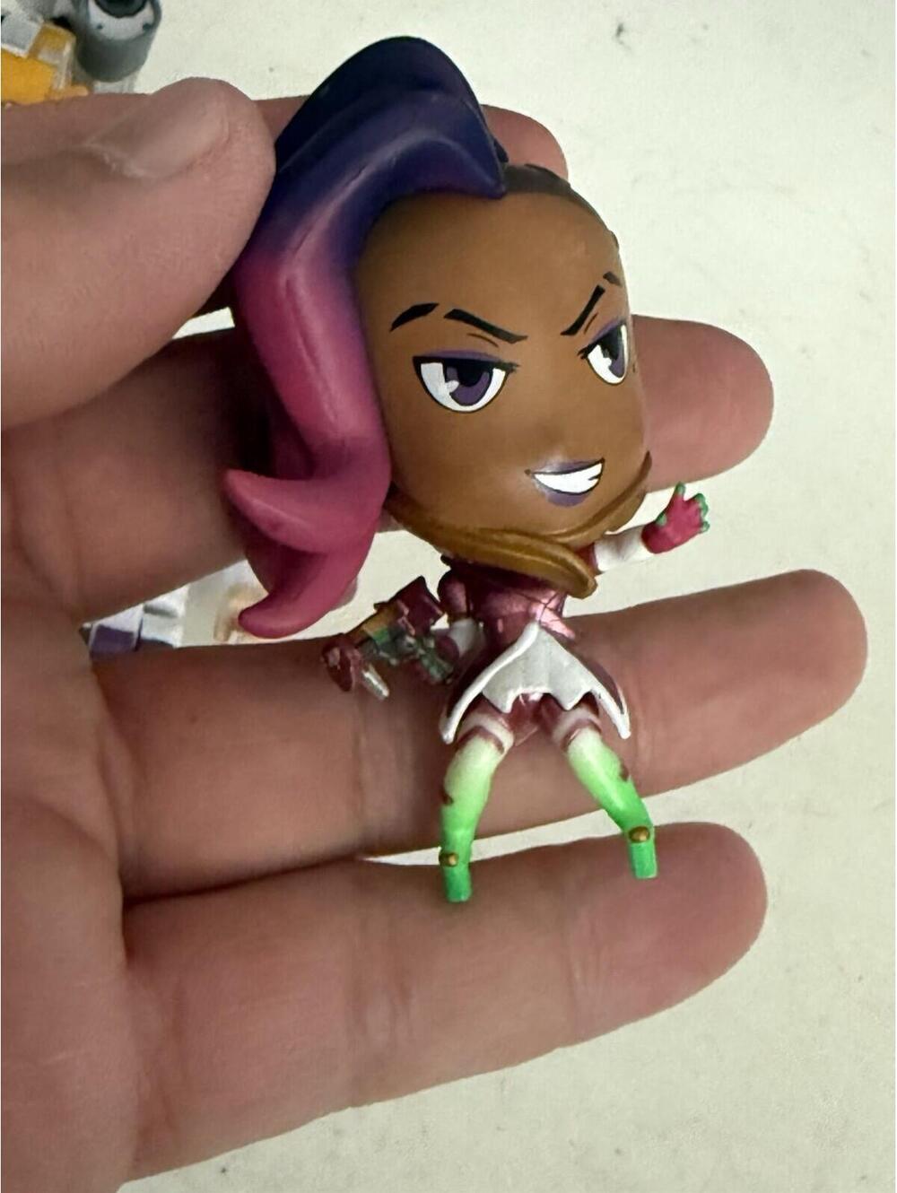 TWO Overwatch Cute But Deadly PEPPERMINT SOMBRA Blizzcon 2018  Missing Stand